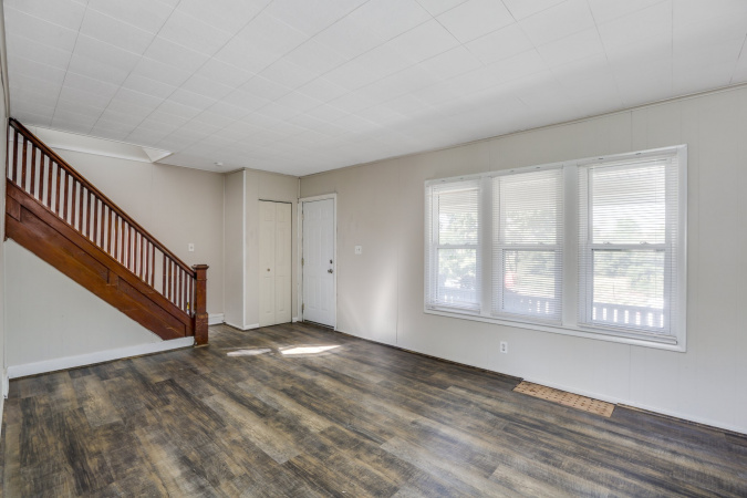 Nagel, Hamtramck, Michigan, 3 Bedrooms Bedrooms, ,2 BathroomsBathrooms,Single Family,For Sale,Nagel,1051