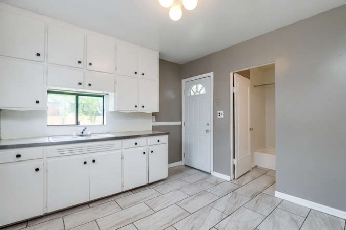 Michigan, 2 Bedrooms Bedrooms, ,1 BathroomBathrooms,Single Family,Sold,1057